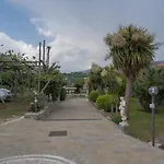 La Pace Villa *