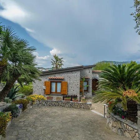 Вилла La Pace Сант'Анджелло